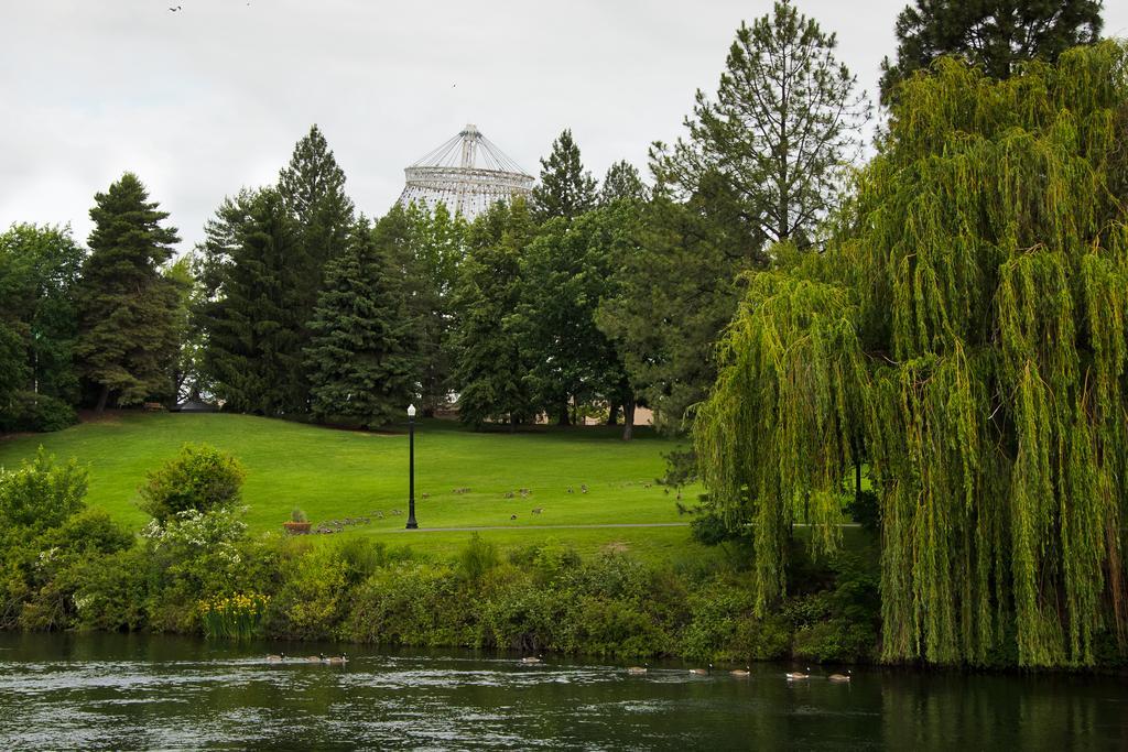 Oxford Suites Spokane Downtown Dış mekan fotoğraf
