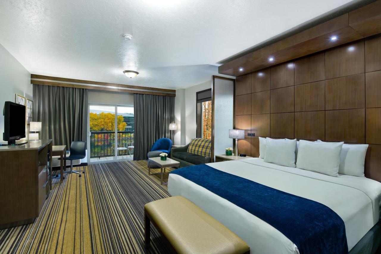 Oxford Suites Spokane Downtown Dış mekan fotoğraf